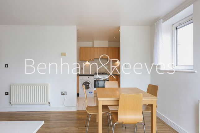 Flat to rent in Erebus Drive, Woolwich