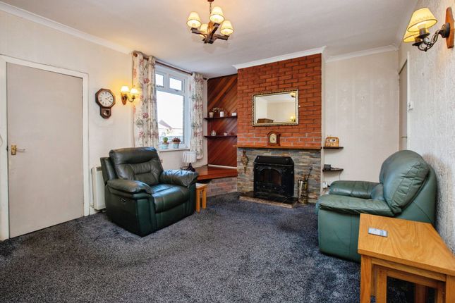 137, Eastfield Side, Nottinghamshire photo 4