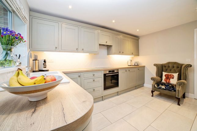 26, Rangewood Road, Alfreton photo 2