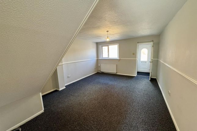 16, Russett Way, Newent photo 5