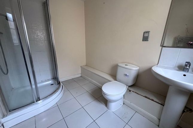 Flat for sale in South View, Waterloo, Liverpool