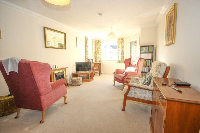 43 Jubilee Lodge,, The Underfleet, Seaton photo 2