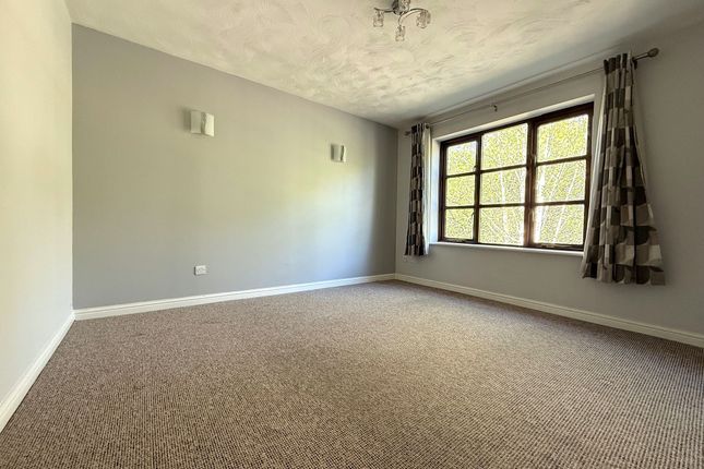 12, Badgers Brow, Bucknall Road, Stoke-on-Trent photo 4