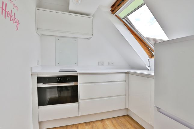 Flat 49, Sunnyhill Court,, Sunnyhill Road, Dorset photo 4