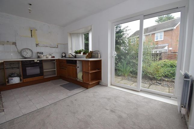 22, Prensgarth Way, South Shields photo 3