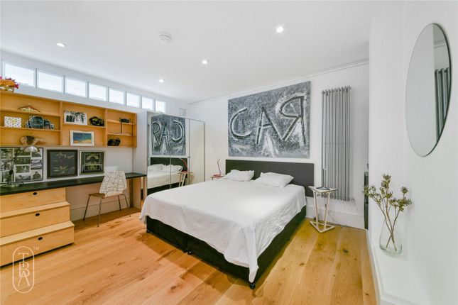 Teesdale Street, London photo 3