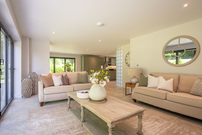 2 The Orchard, Holt Road, Fakenham photo 4