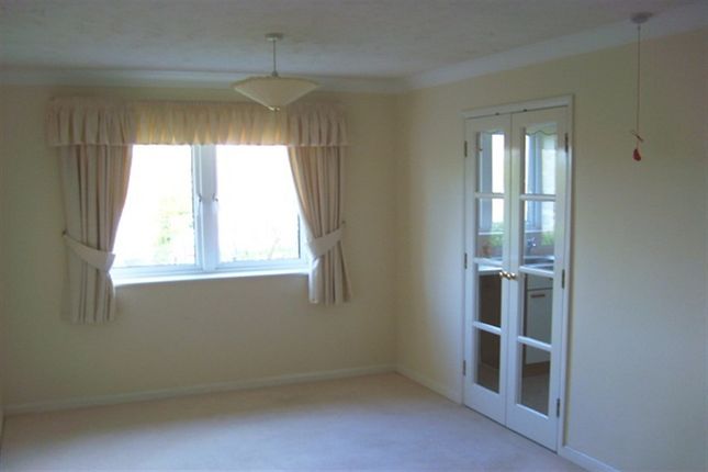 28, Buckingham Court 1, Shrubbs Drive, Bognor Regis photo 3