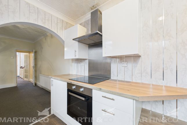 Cam02406G0-Pr0530-Still005