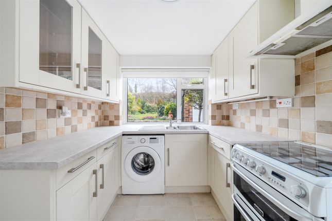 19, Kingswood Road, Dunton Green photo 4