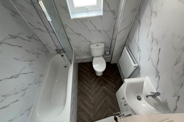 Flat 2, Audley Court, Audley Street, Ashton-Under-Lyne photo 4