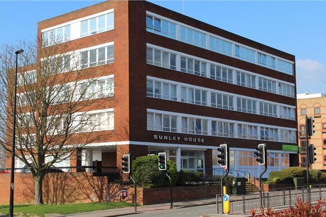 Thumbnail Office to let in 3rd And 4th Floors, Sunley House, Oxford Road, Aylesbury, Buckinghamshire