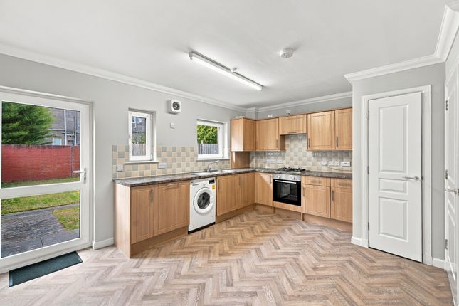 18, West Court, Dundee photo 4