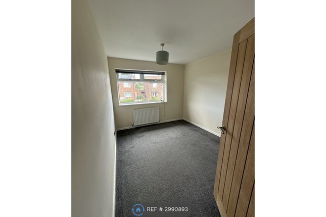 Hutton Avenue, Darlington photo 5