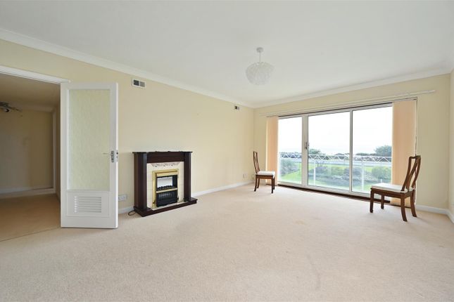 8 Montserrat, West Parade, Bexhill-on-Sea photo 4