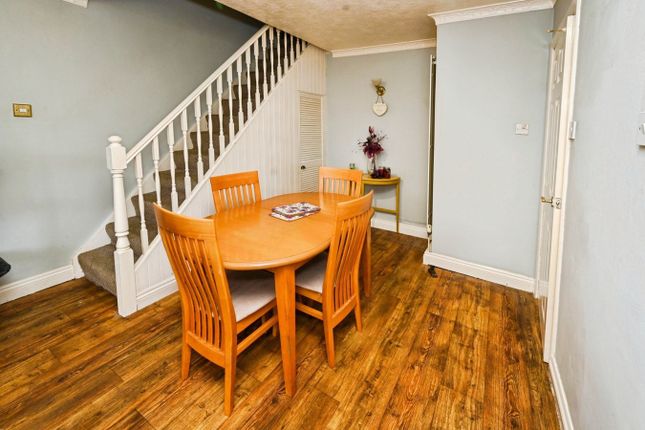 5, Burdett Close, Skegness photo 4
