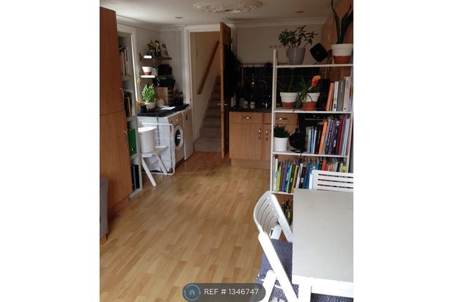 Flat B, Appach Rd Brixton, London photo 4