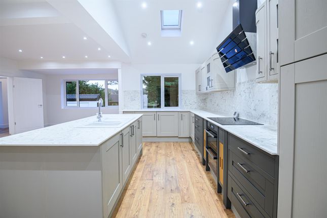 Elm Lodge, Kings Meadow Lane, Rushden photo 4
