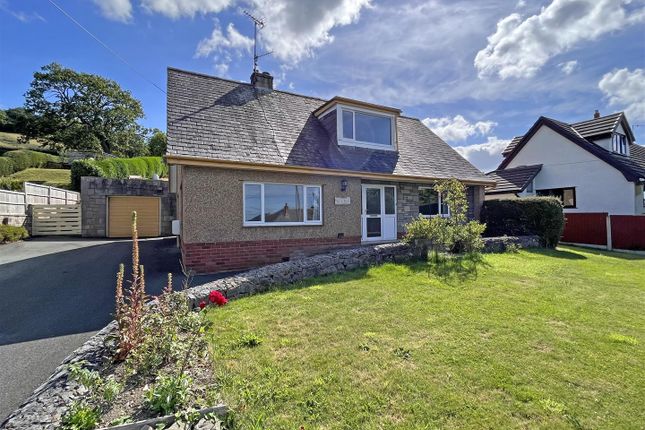 Thumbnail Detached bungalow for sale in Ffordd Llanelwy, Betws Yn Rhos, Conwy