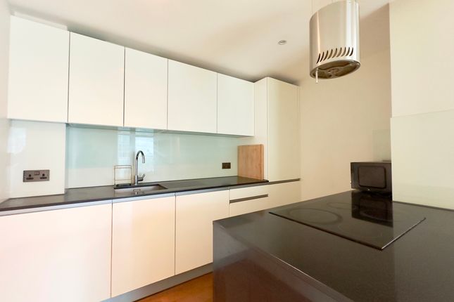 Apartment 1306, Crawford Building, London photo 3