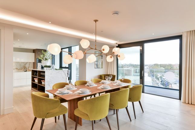 Thumbnail Flat for sale in Harbour Avenue, London