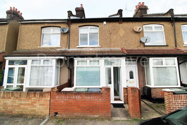 Thumbnail Property to rent in Turners Road South, Luton