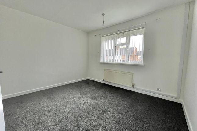 27, Durham Road, Wednesbury photo 4