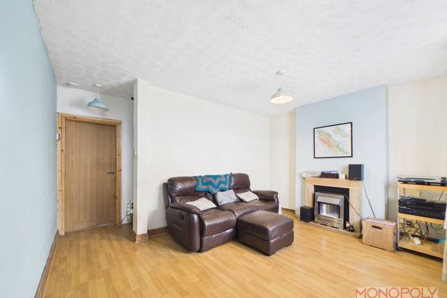 2 Oak Cottages Highfield Road, Wrexham photo 3