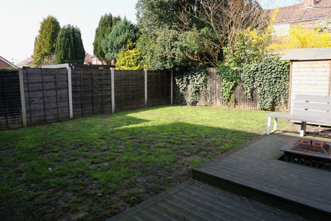 29, Forest Drive, Westhoughton photo 2