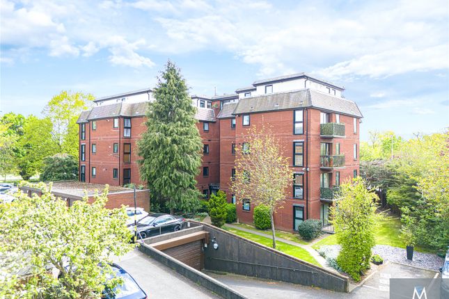Flat for sale in Savill Row, Woodford Green