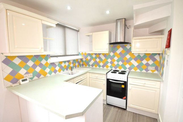 39 Hamden Crescent, Dagenham photo 2