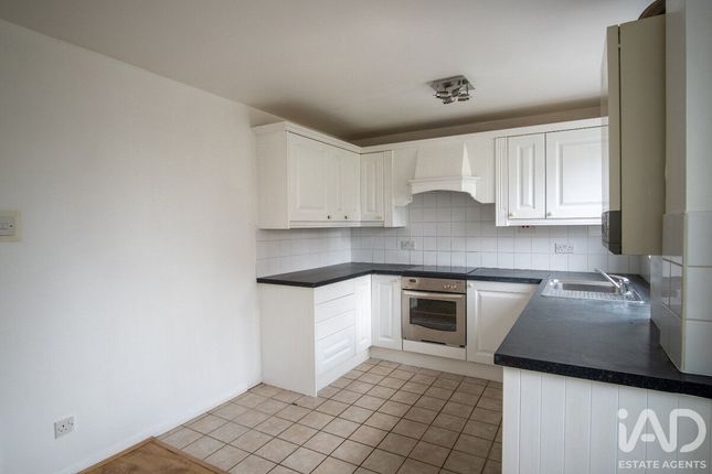 10, Calverley Close, Bishop's Stortford photo 4