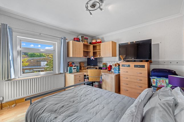 30, Gresham Road, London photo 4