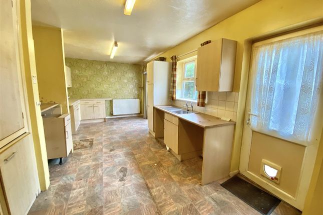 33, Carnsmerry, St. Austell photo 4