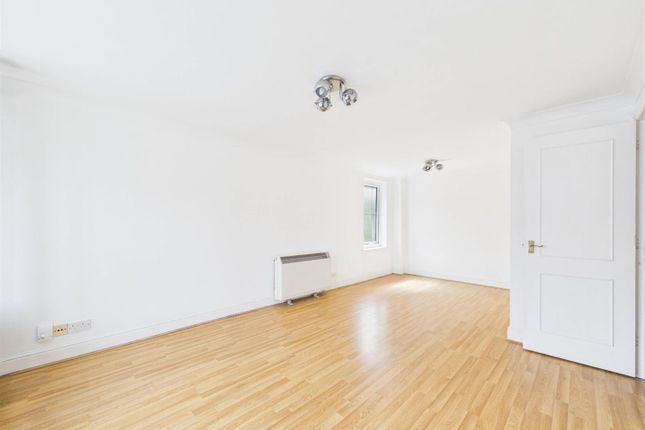 Flat 73 French Apartments, Lansdowne Road, Purley photo 2