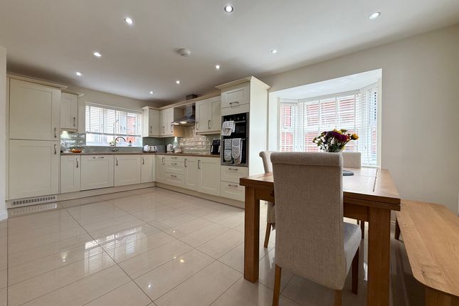70 Tan Y Bryn Gardens, Aberdar photo 4