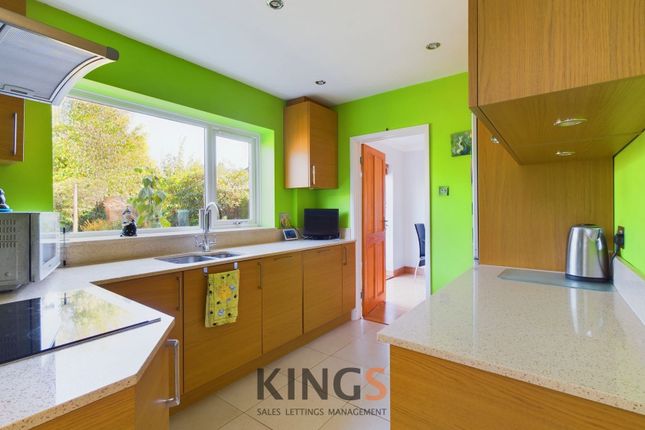 28 Peplins Way, Hatfield photo 3