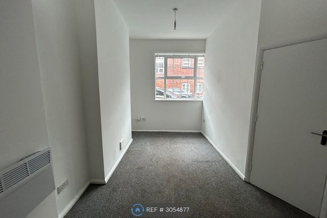 Flat, Cotterell Court Butts Road, Walsall photo 2