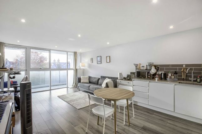 24, Lambton Road, London photo 4