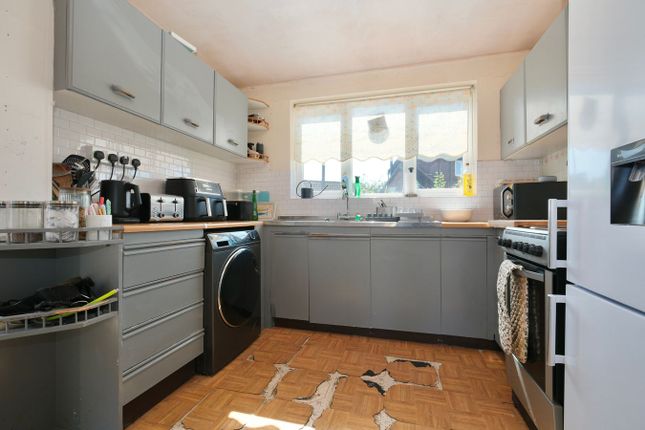 18, Wheatsheaf Road, Huntingdon photo 4