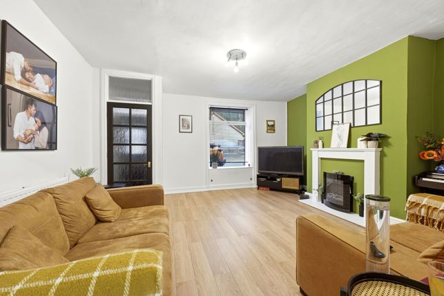117 Rochdale Road, Bacup photo 2