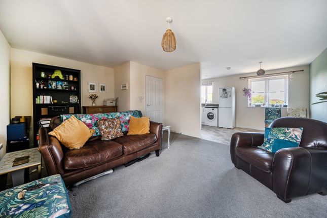 SNG SO, 36, Tawny Close, Cheltenham photo 4