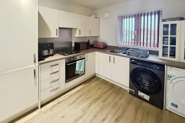 19, Aster Road, Mansfield photo 3