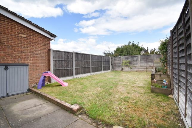 5, Willowhayne Drive, Walton-on-Thames photo 3