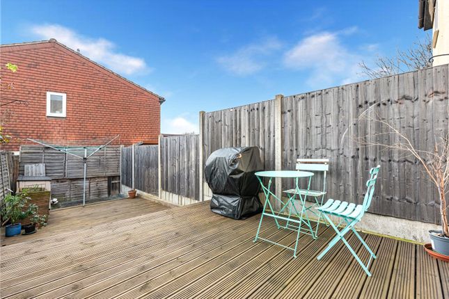 6, Stapleford Close, London photo 3