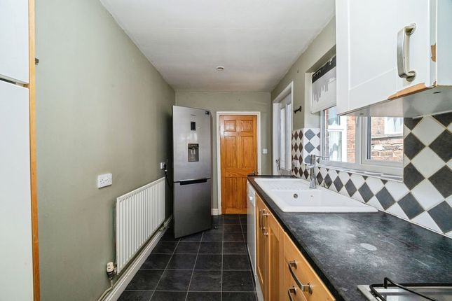 28, Mount Pleasant, Louth photo 4