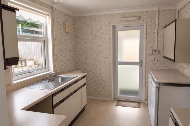 109, Briercliffe, Scarborough photo 2
