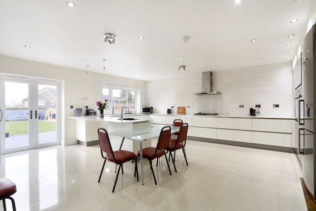 307, Fir Tree Road, Epsom photo 3