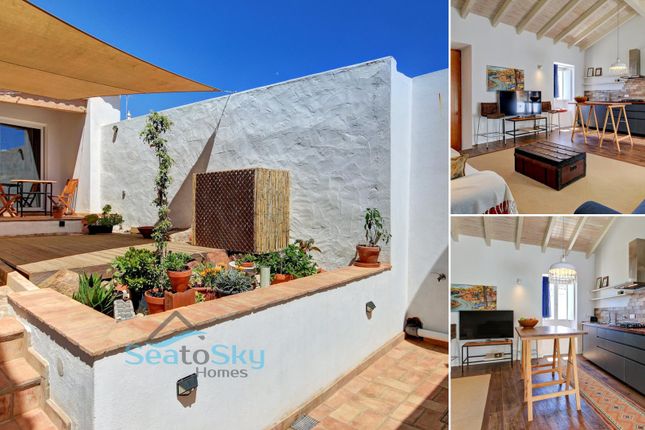Town house for sale in Budens, Algarve, Portugal