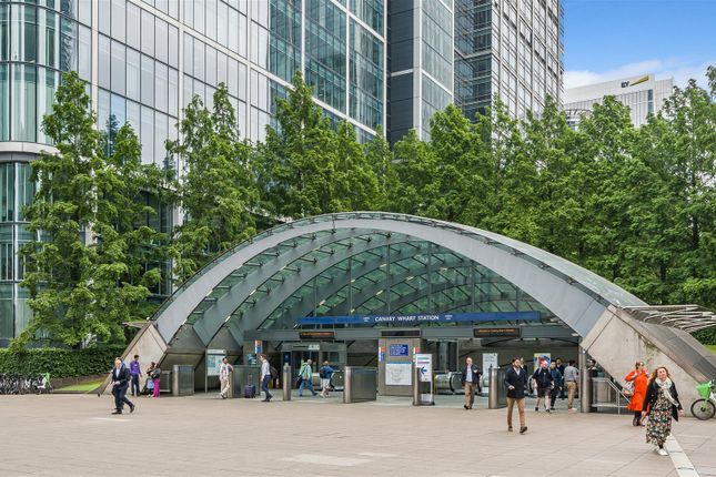 Flat for sale in Burrells Wharf Square, Canary Wharf